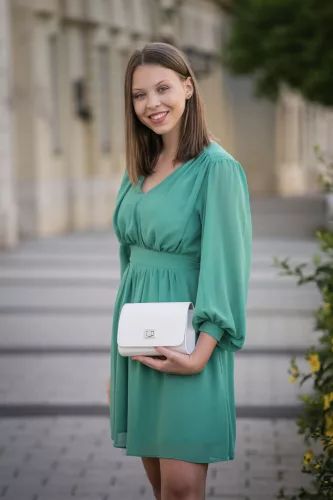 Karen D 384 fekete rostbőr női alkalmi táska