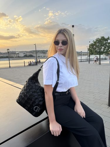 Ana L 354 fekete virág