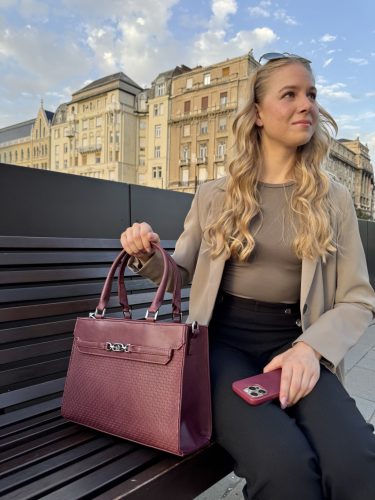 Zoja M 8043 fekete lakk