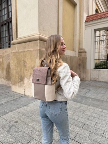 Felixs 1698 bézs virág