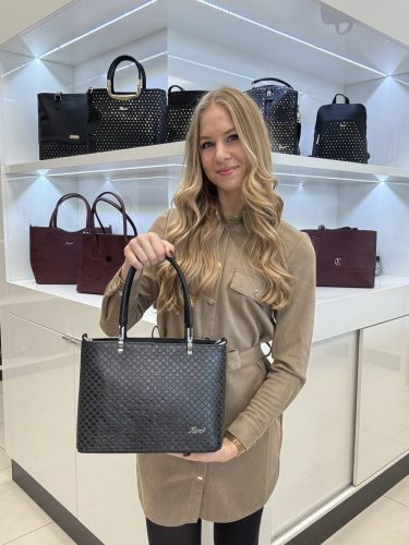 Femi D 687 fekete virág