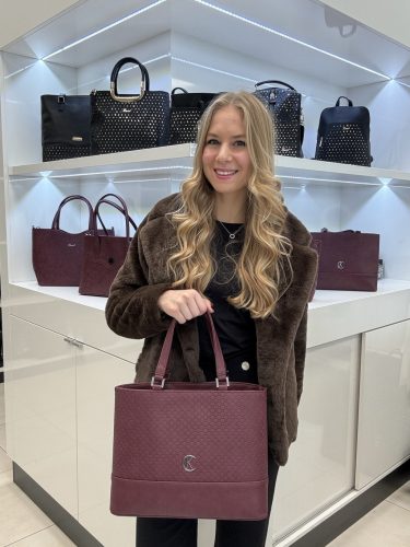 Sarah 1729 fekete virág