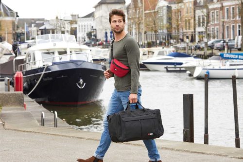 Amsterdam 35318 001 fekete közepes utazó